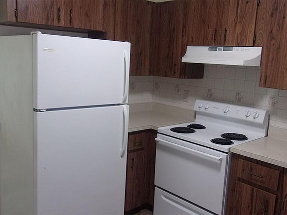 4th image of 10081 SW 97th Ct