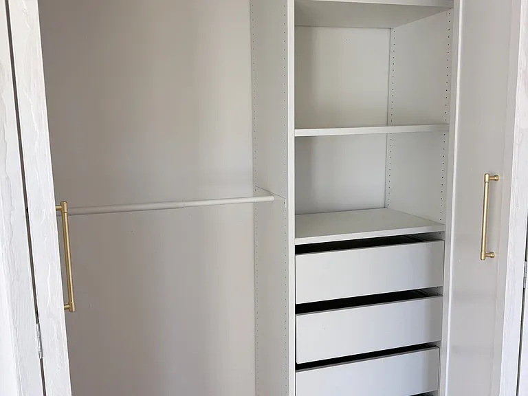 Guest Bedroom Closet
