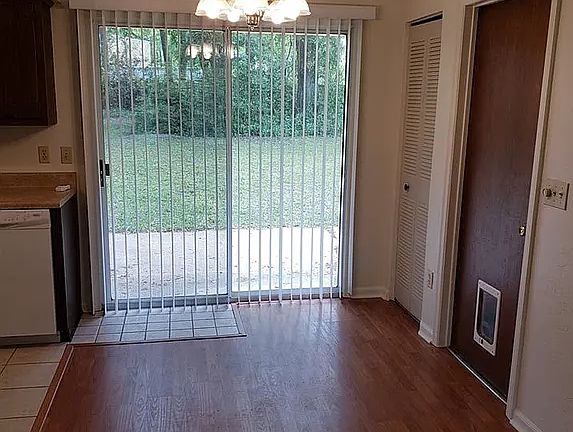 5th image of 4521 Autumn Woods Way