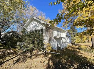 821 S Meyer Ave, North Platte, NE 69101