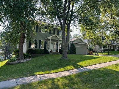 208 S 28th St, West Des Moines, IA, 50265