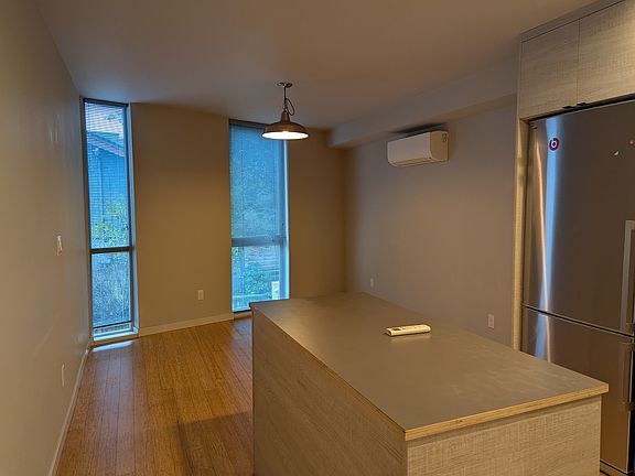 2nd image of 979 N 45th St