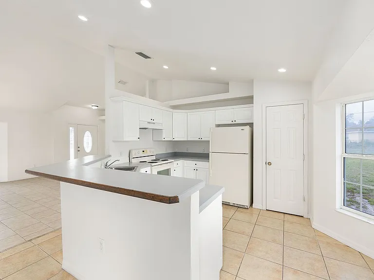15434 SW 23rd Court Rd — Photo 9