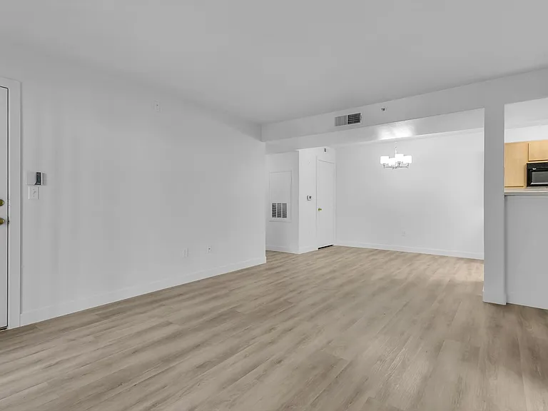 950 Seven Hills Dr #1016 — Photo 13