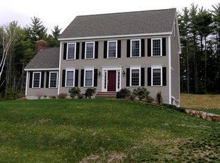 13 Thurston Dr, Lee, NH 03861