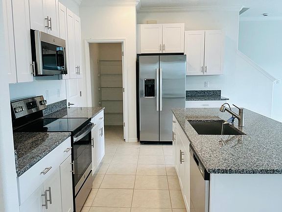 5th image of 9703 Ashworth Pl