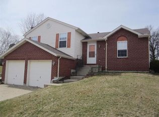 11825 Wincanton Dr, Cincinnati, OH 45231