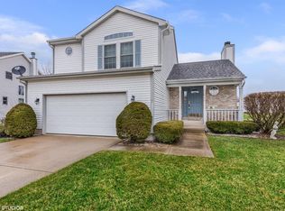369 Kingsmill Dr, Chesterton, IN 46304