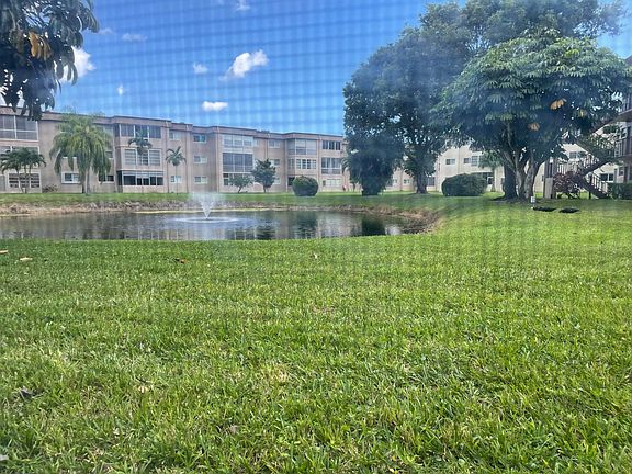 2nd image of 715 Lori Drive #110