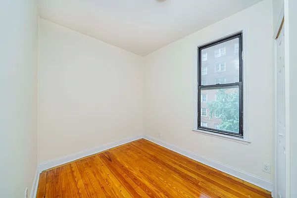 Rented by Douglas Elliman | media 19