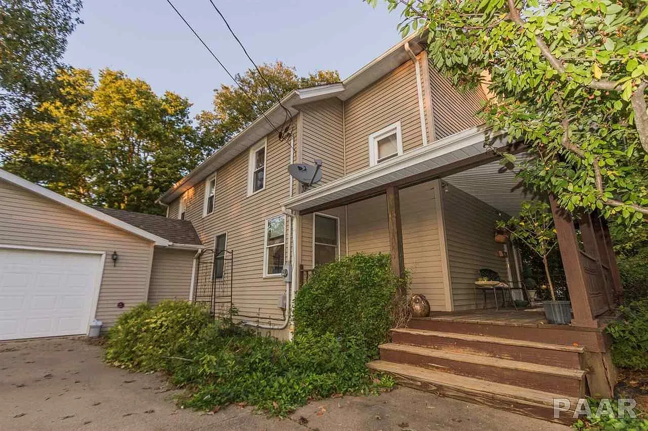 209 W Tower St photo 1