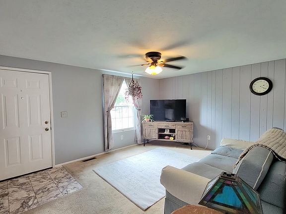 2nd image of 2182 E Hanby Sq