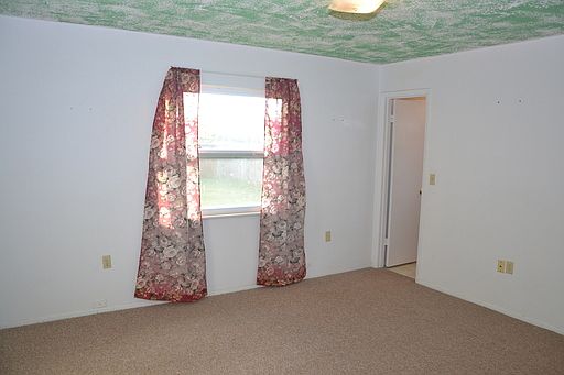 4th image of 148 Manseau Dr