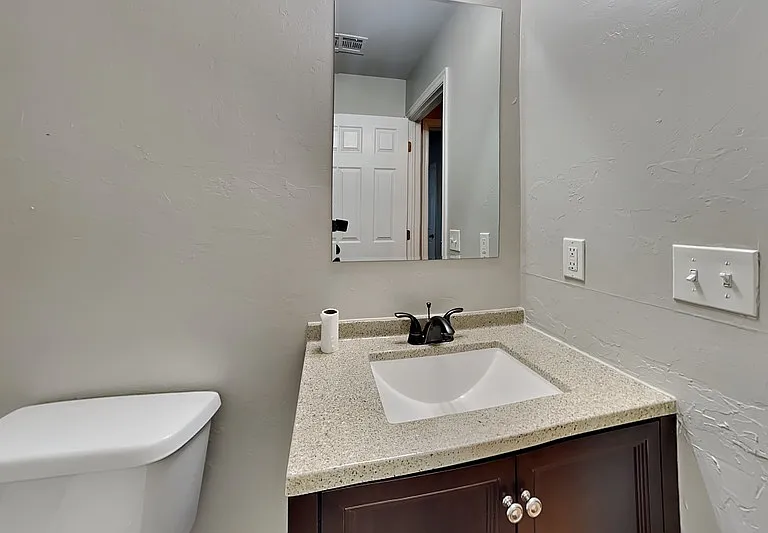 4313 Windgate West Rd — Photo 16