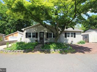 17 Pilgrim Way, Hamilton, NJ 08620