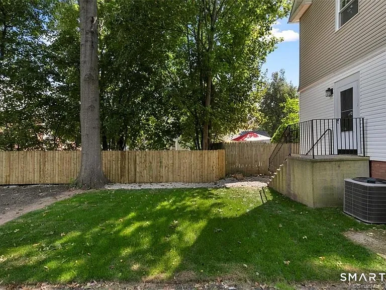 19 Willard St #3 — Photo 14