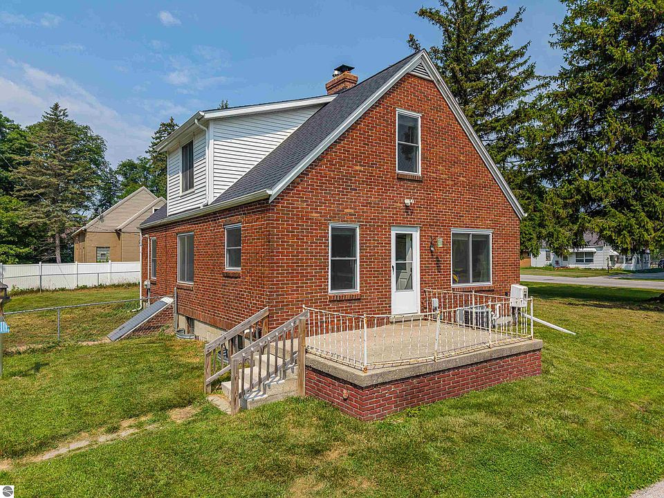 1st image of 1152 Midland Rd
