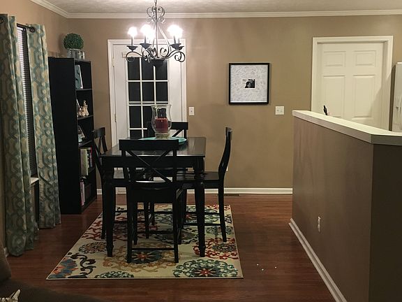 3rd image of 1327 Robinwood Dr