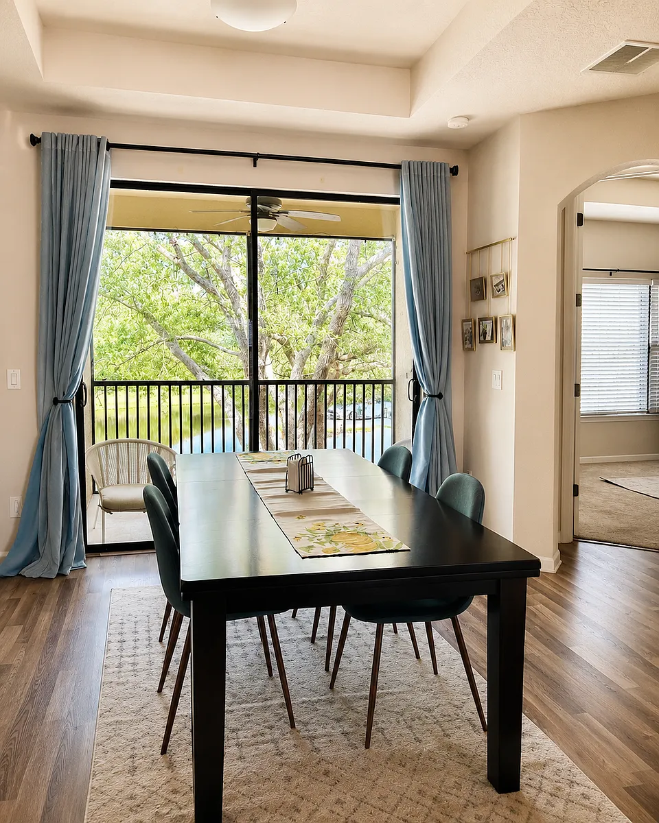 Building Photo - 110 Calle El Jardin St #203
