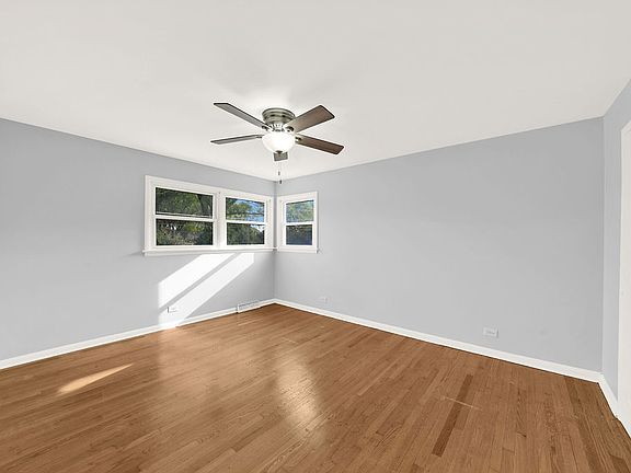 5th image of 6238 W 128th St