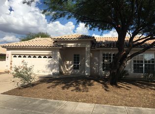 8920 N Willeta Dr, Tucson, AZ 85743