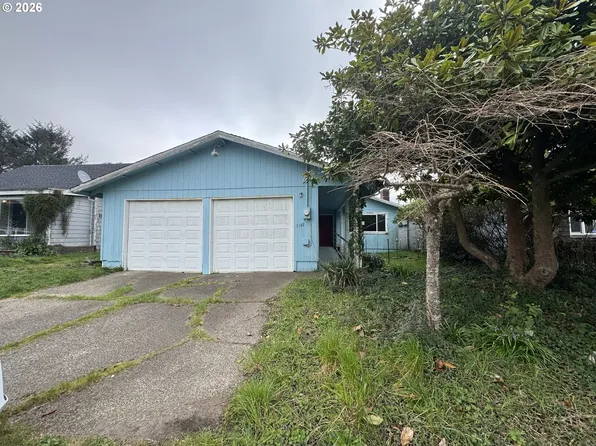 1165 NE Broadway St, Waldport, OR 97394