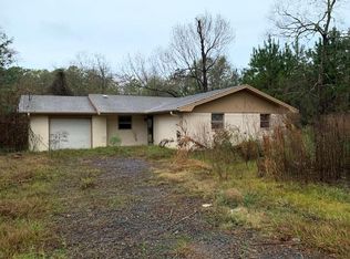 230 Dorothy Dr, Rose Hill Acres, TX 77657