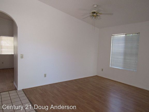 3rd image of 1153 Langhorn St