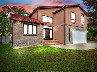 1098 Stoneybrook Cres, Windsor, ON N9G 2Y3