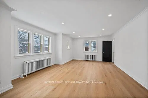 3 bed, $3,000 — Photo 3