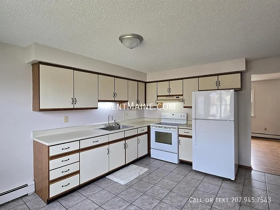 2 bed, 1.5 bath, $1,875 — Photo 2