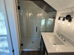 1470 Leestown Rd #200, Lexington, KY 40511