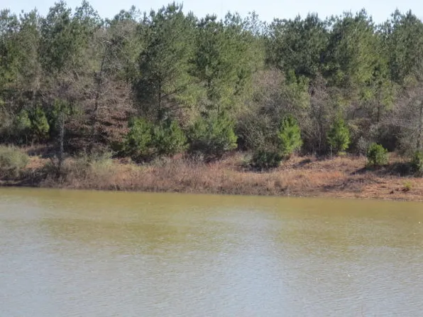 50 W Circle Rd, Ellisville, MS 39437