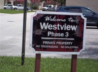 9175 Limetree Ln, Pembroke Pines, FL 33024
