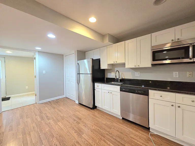 7020 Quander Rd — Photo 26