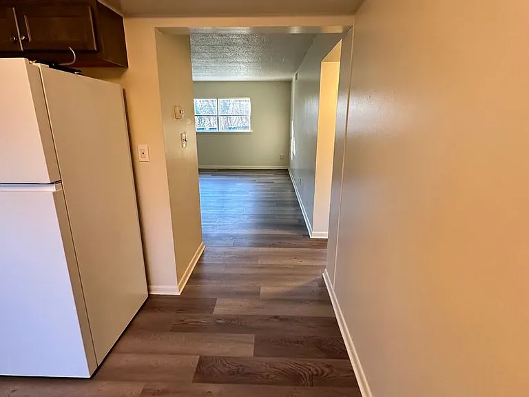 120 Linden Dr — Photo 3
