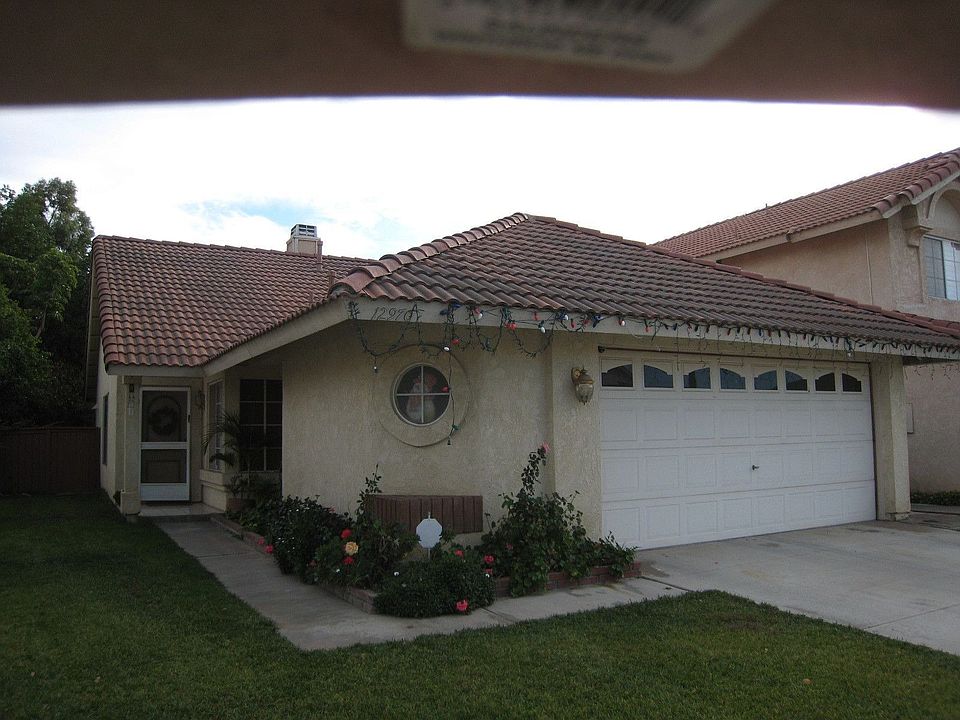 COMPLIMENTS OF PARK PLACE REAL ESTATE