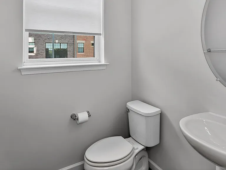 612 Leigh Way — Photo 12