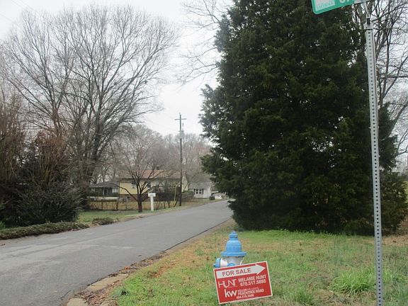 5th image of 1007 Oakview Dr SE