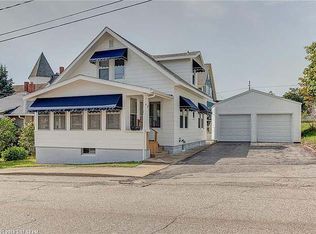 7 W Old Orchard Ave, Old Orchard Beach, ME 04064
