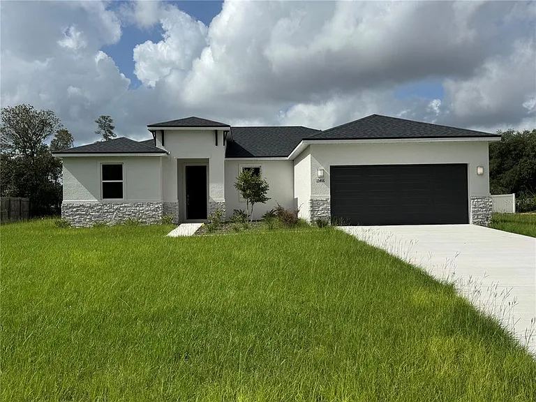 13416 SW 31st Terrace Rd — Photo 1
