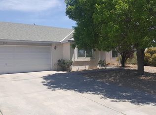 852 Longhorn Rd SE, Rio Rancho, NM 87124