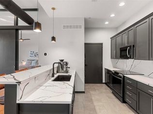 230 S 68th St UNIT 1301, West Des Moines, IA 50266