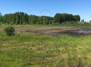 1059 Robin Rd NE, Grand Forks, ND 58201