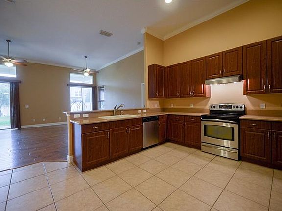 3rd image of 14637 Mailer Blvd