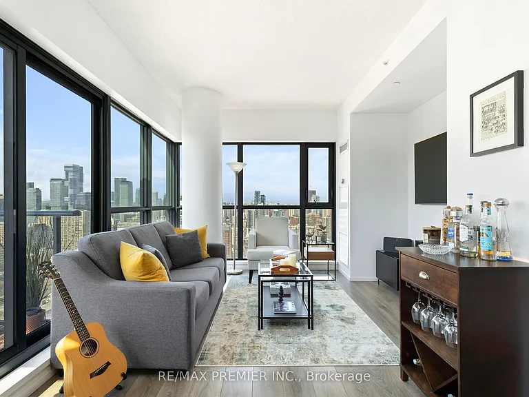 159 Dundas St E #3609 — Photo 3