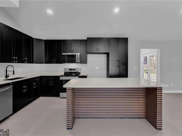 6807 Shangrila Way, Riverdale, GA 30296