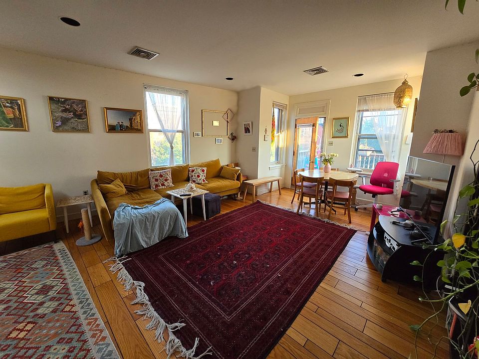 1st image of 2200 Fairmount Ave APT 3