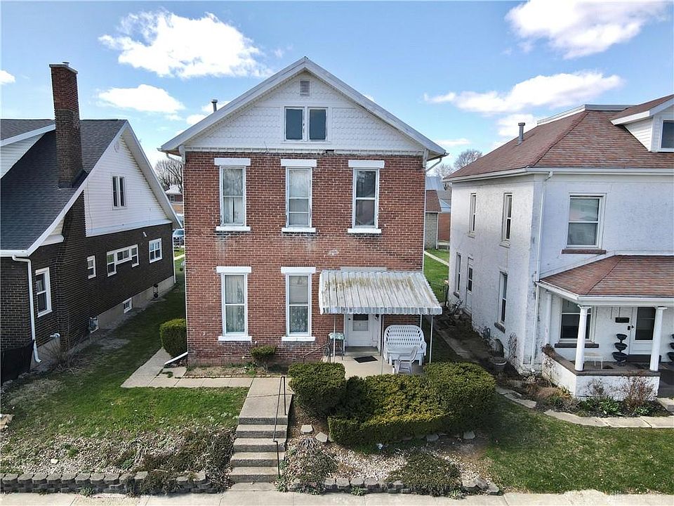 1st image of 428 E Main St