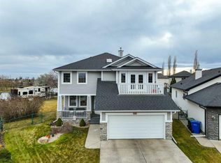 123 N Springmere Pl, Chestermere, AB T1X1J2